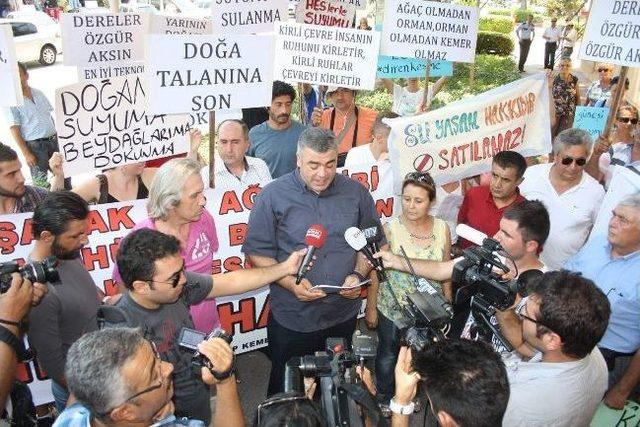 Kemer’de Hes Toplantısına Protesto Engeli