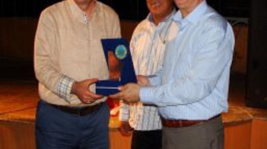 Bayraktar: T&uuml;rk &Ccedil;ift&ccedil;isinin D&uuml;nya Ile Rekabeti I&ccedil;in Destekler Artmalı