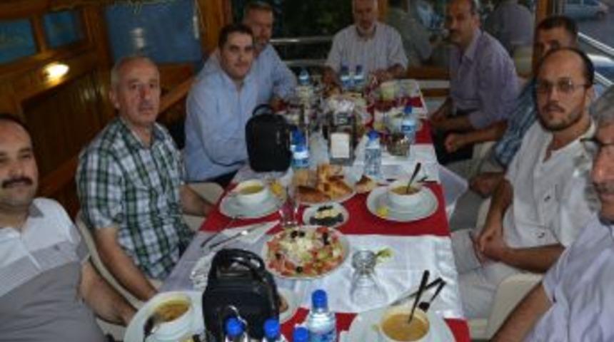 G&ouml;lc&uuml;k&rsquo;te Kanaat &Ouml;nderlerine Iftar