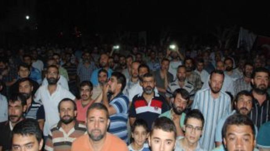 Hatay'da Greve Giden Iş&ccedil;iler Iftarda Bir Araya Geldi
