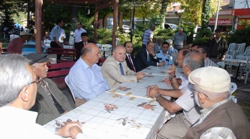 Vali &Ccedil;akacak Mucur İl&ccedil;esinde İncelemelerde Bulundu