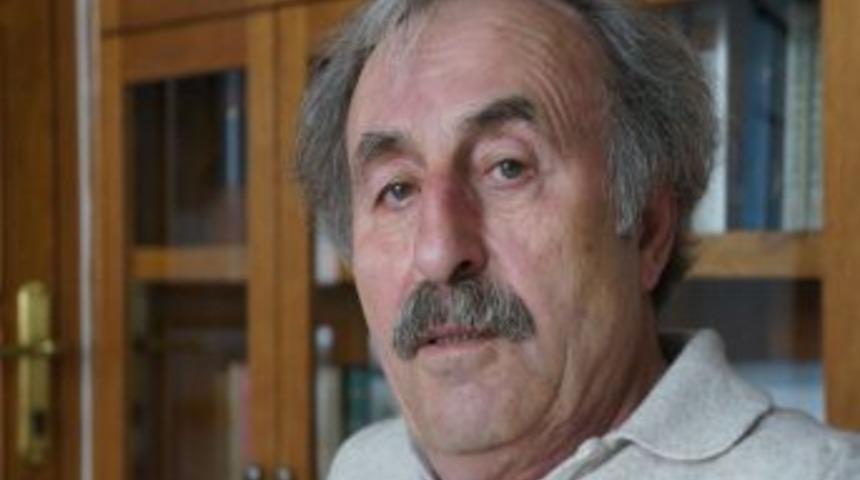 &Ouml;mer La&ccedil;iner: AKP&rsquo;nin Başarısının Y&uuml;zde 50&rsquo;si CHP&rsquo;ye Aittir