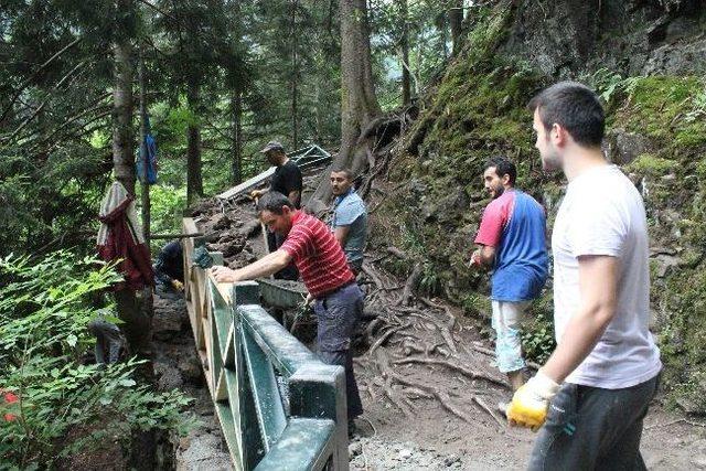 (özel Haber) Sümela Manastırı'ndaki Ayin