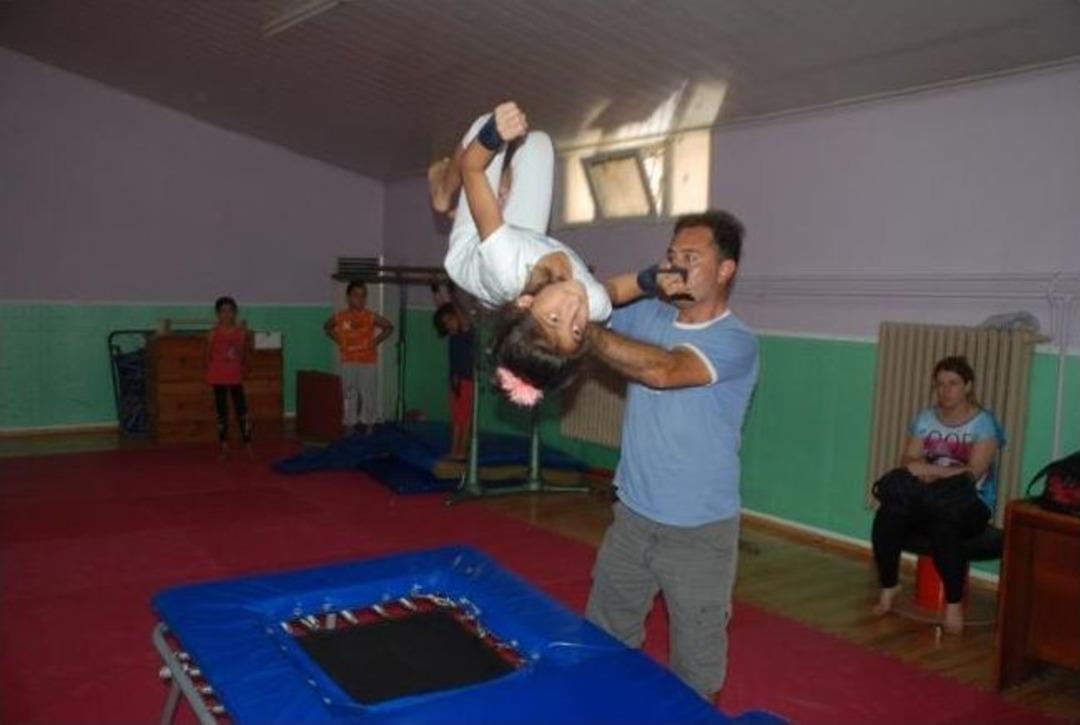 Spor Merkezleri Faaliyetlerini S&uuml;rd&uuml;r&uuml;yor