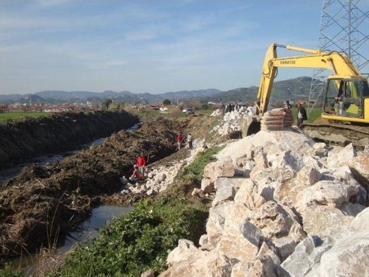 Germencik İl Çayı’nda Islah Çalışmaları Devam Ediyor G4