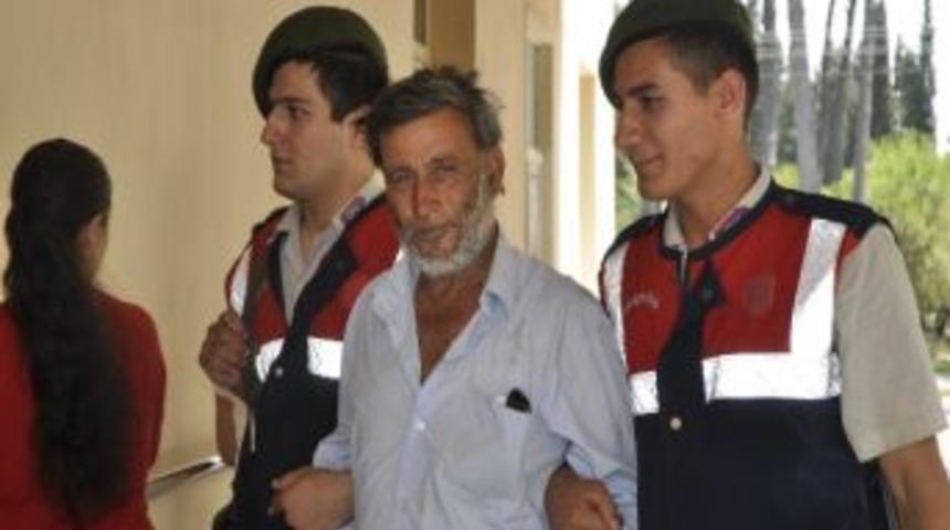 Ayrılmak İsteyen Eşine Hakaret Edince Tutuklandı