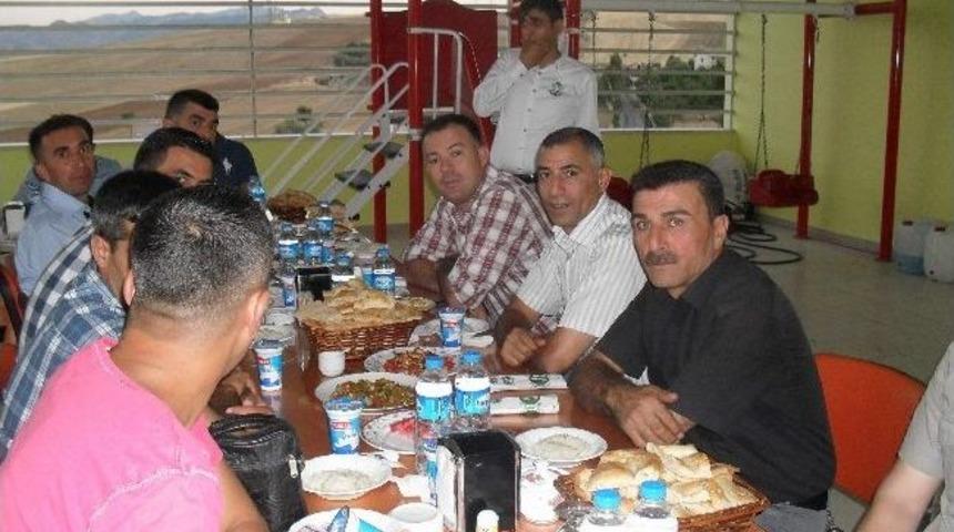 Kaymakam &Ccedil;i&ccedil;ekli, Şehit Ve Gazi Yakınlarıyla İftarda Buluştu