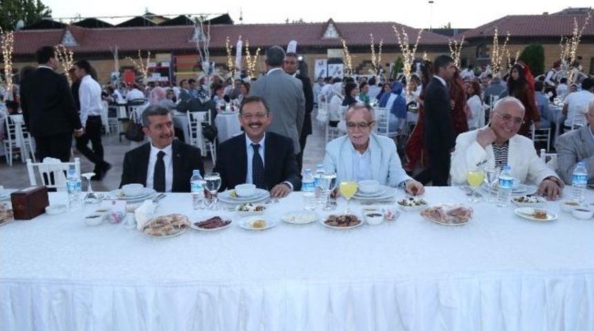 B&uuml;y&uuml;kşehir Belediye Başkanı Mehmet &Ouml;zhaseki: