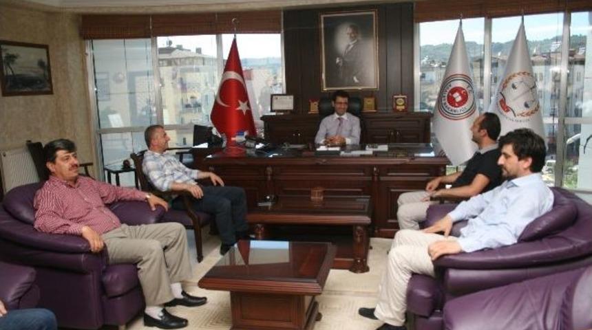 &Uuml;nye Ak Parti Yeni Başsavcıyı Ziyaret Etti