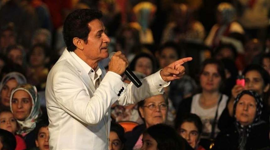 Grup Gen&ccedil; Ve Zekai Tunca, Başakşehirlilerle Buluştu