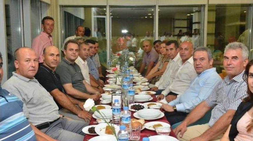 Başkan B&ouml;cek Personeli İle İftar Yaptı
