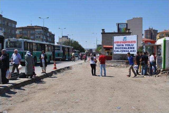 Büyükşehir’den Yaya Yolu Düzenlemesi