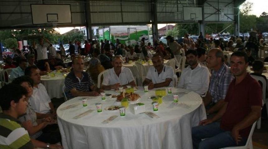 S&ouml;ğ&uuml;tl&uuml; Belediyesi&rsquo;nden İftar Yemeği