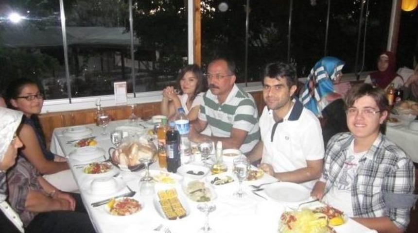 T&uuml;rk Sağlık Sen &Uuml;yeleri İftarda Buluştu