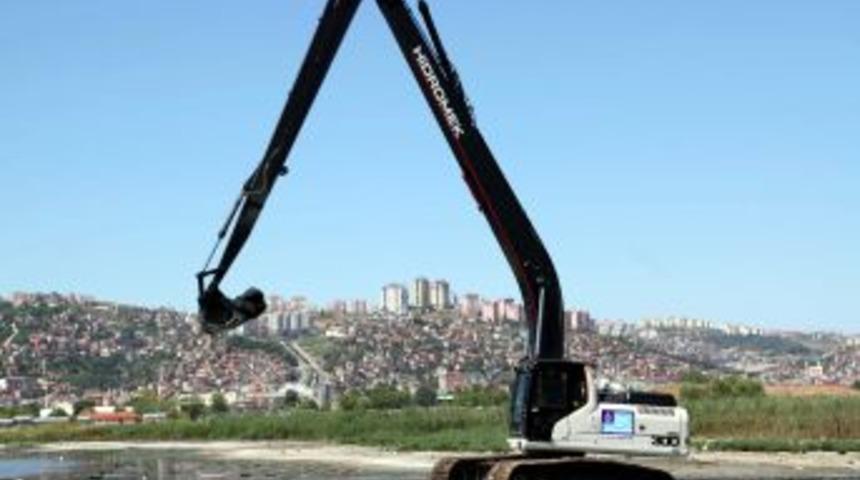 İSU, Makine Parkuruna Uzun Erişimli Ekskavat&ouml;r Ekledi