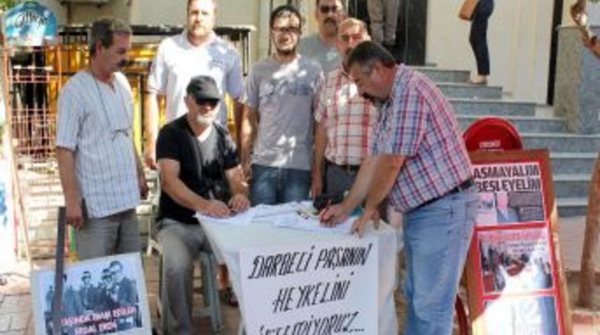 Evren'in Heykelinin Tekrar Koyulmaması I&ccedil;in Imza Kampanyası Başlattılar