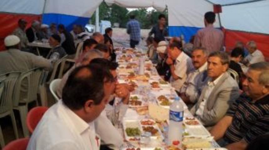 Yıldırım Kaya Kırşehir Sofrası İftarlarında Vatandaşlarla Buluşuyor