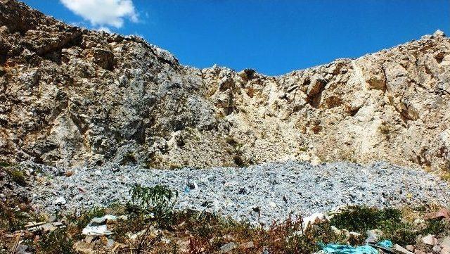 Deredeki Atıklar, Çevrecileri Ve Vatandaşları Tedirgin Ediyor