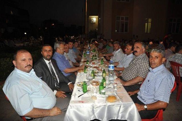 Fakir Ve Muhtaçlara Yardım Derneği’nden Protokole İftar