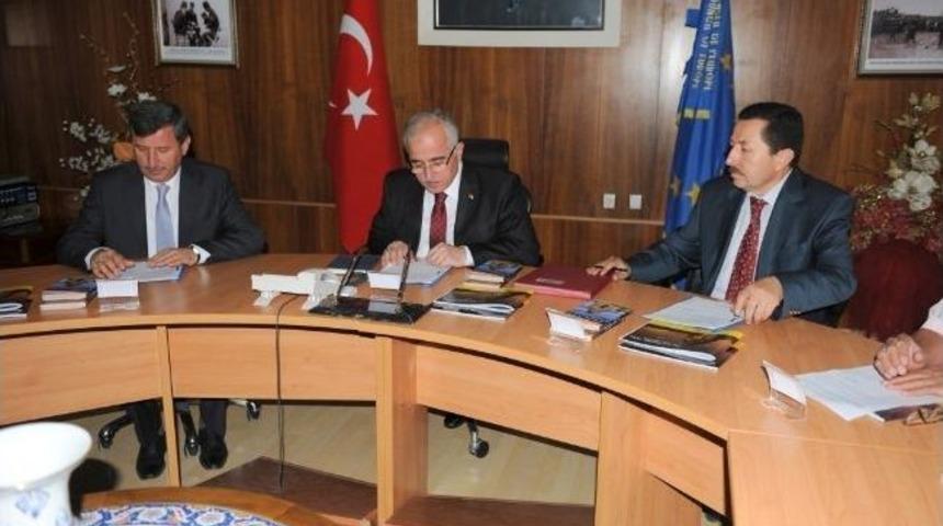 Frigk&uuml;m Meclis Toplantısı K&uuml;tahya'da Yapıldı