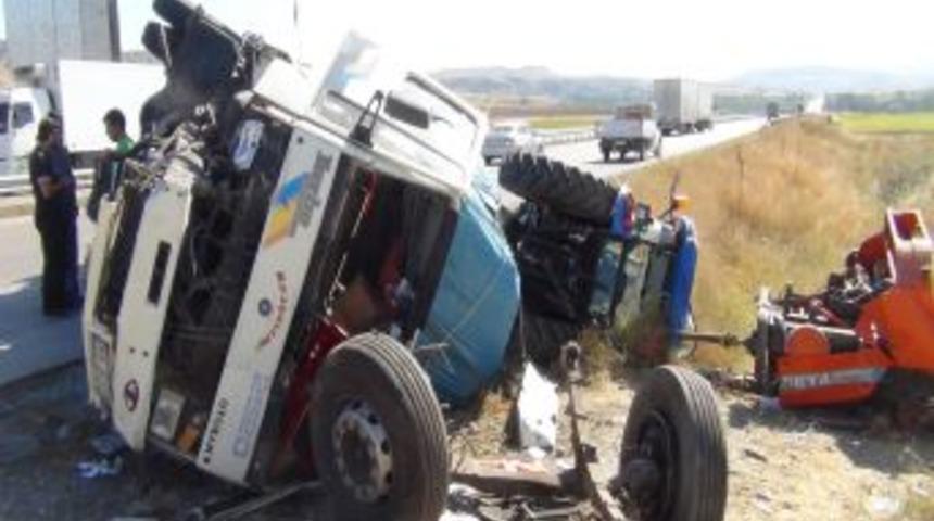 Merzifon Il&ccedil;esinde Trafik Kazası: 2 Yaralı