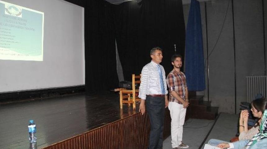 Mhp Kadın Kolları Eğitim Semineri S&uuml;r&uuml;yor