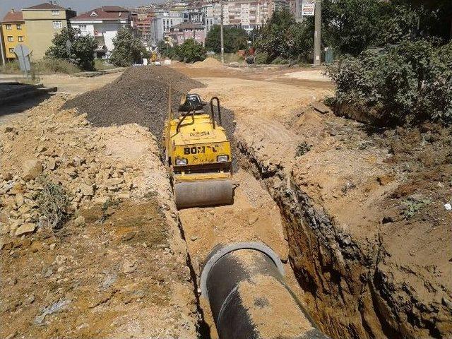 Ahmet Pembegüllü Caddesi Yenileniyor