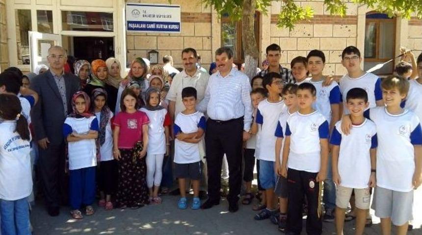 Camide Kur'an &Ouml;ğrenip Spor Yapıyorlar