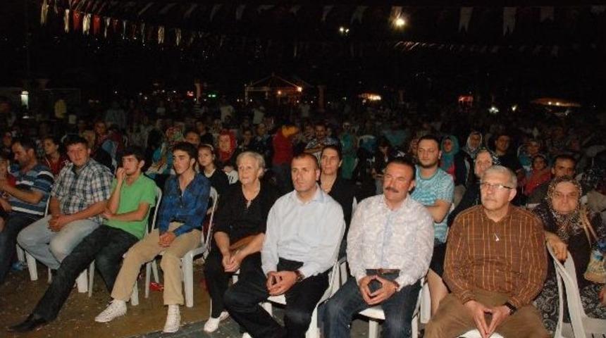 İzmit Doğu Kışla Parkı İlahilerle İnledi