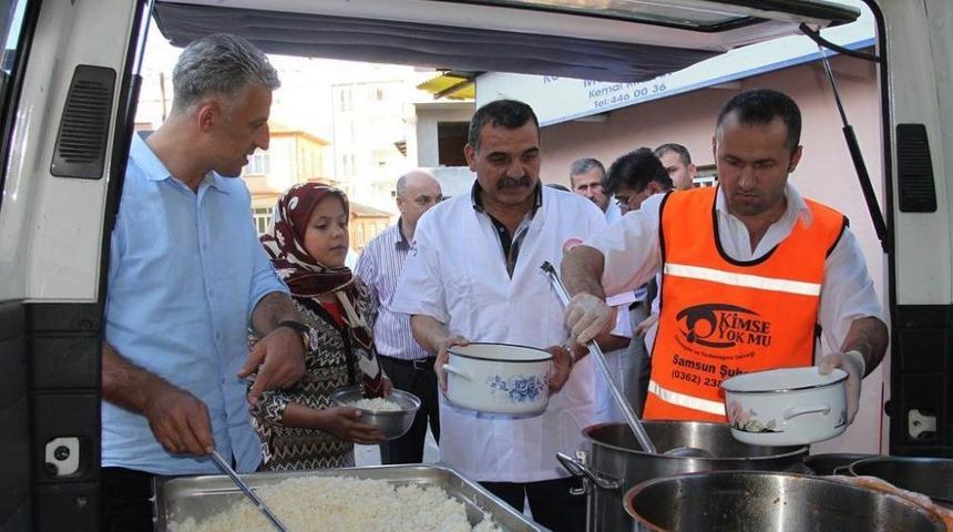 İlkadım'da Sıcak Yemek Servisi