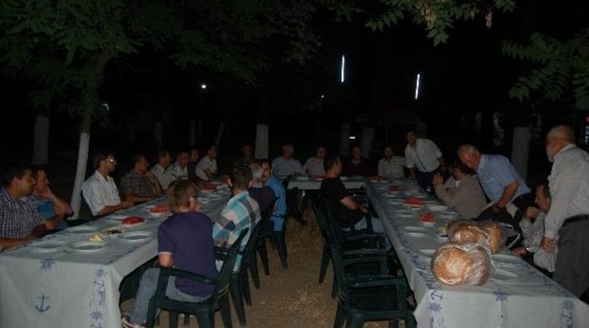 Milletvekili Kaşdemir Lapsekili Hemşehrileriyle Buluştu