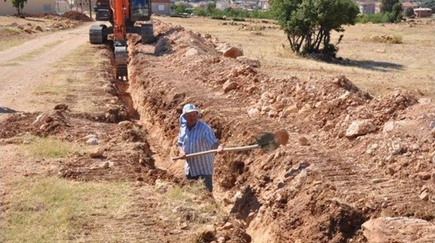 Elmalı'da Alt Yapı &Ccedil;alışmaları Devam Ediyor