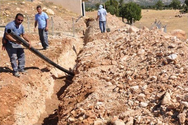 Elmalı'da Alt Yapı Çalışmaları Devam Ediyor