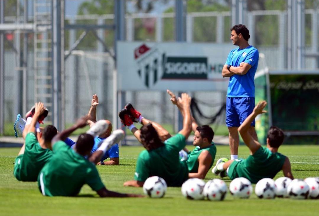 Bursaspor Evindeki &Ccedil;alışmalara Başladı