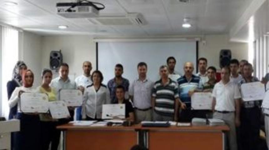 Eğitimi Tamamlayan &Ouml;ğrenciler Diplomalarını Aldı