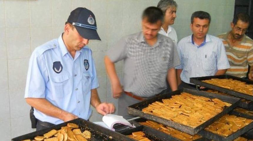 Zabıta Ekipleri Denetimlerini S&uuml;rd&uuml;r&uuml;yor
