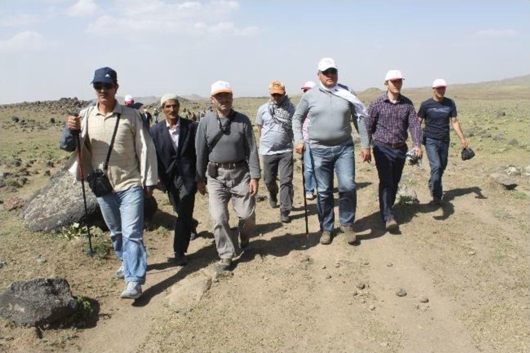 Vali Tekinarslan S&uuml;phan Dağı&rsquo;na Tırmandı