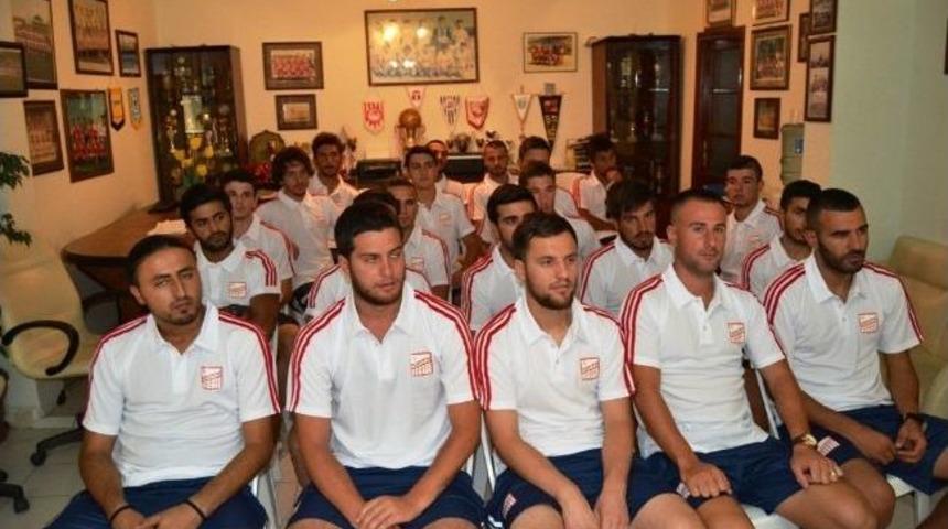 Ayvalıkg&uuml;c&uuml; Belediyespor G&ouml;lc&uuml;k&rsquo;e Gitti