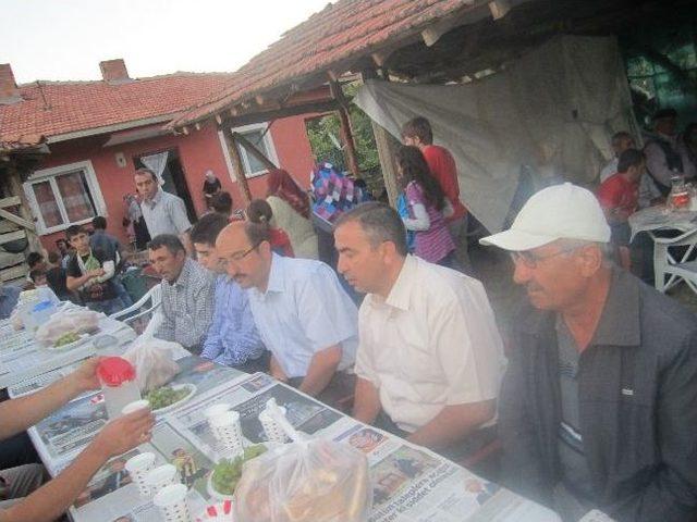 Şehit Ailesinden İftar Yemeği