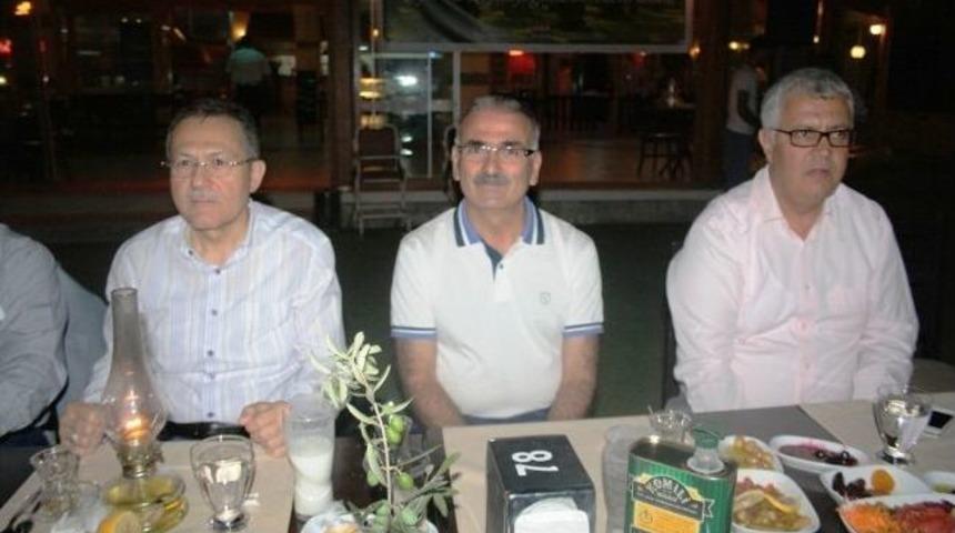 Komili&rsquo;nin Geleneksel İftar Yemeği