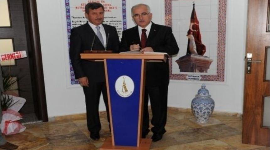 Vali Tuna Ve Balkanlıoğlu, K&uuml;tahya Valisi Yılmaz&rsquo;ı Ziyaret Etti