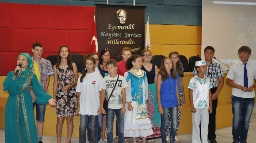 Kardeş Aznakaylı Öğrenciler Tarsus’ta