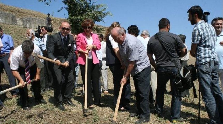 Tarihi Konuralp&rsquo;te Tarihi Kazı Başladı