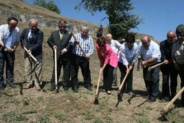 Tarihi Konuralp’te Tarihi Kazı Başladı