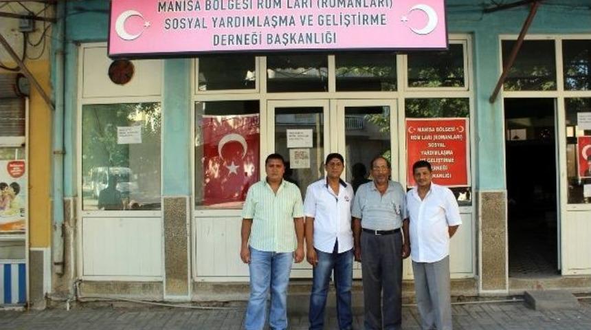 Salihlili Romanlar Kobra Show&rsquo;a &Ccedil;ıkacak