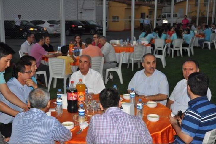 Salihli Protokolü Tutuklu Ve Hükümlülerle İftar Açtı G2