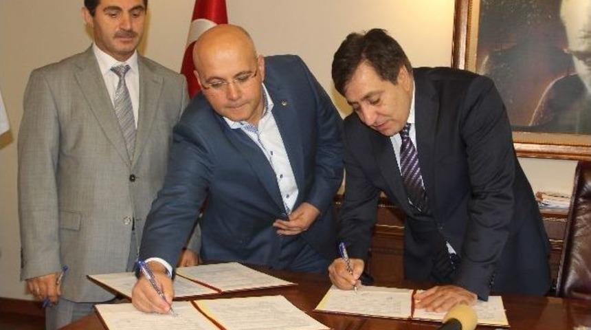 Cumayanı K&ouml;y&uuml; Sosyal Tesisleri İ&ccedil;in Protokol İmzalandı