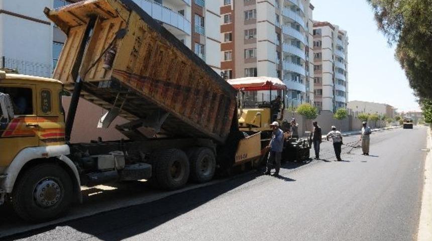 Manisa&rsquo;da 75. Yıl Mahallesi Asfaltlanıyor