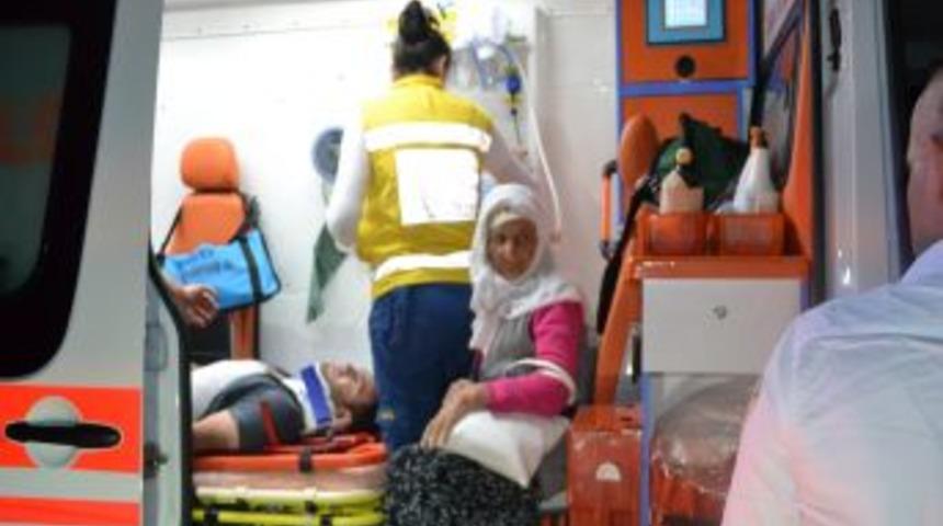 TEM'de Kaza: 21 Yaralı