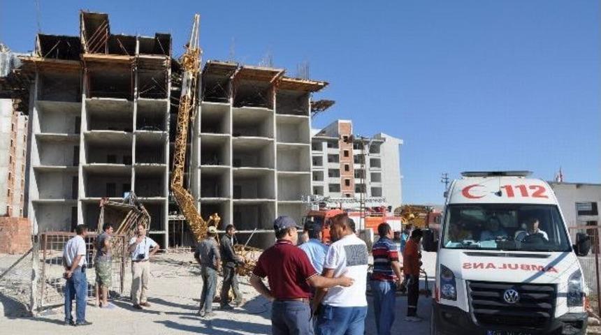 Toki İnşaatı Alanında Vin&ccedil; İnşaatın &Uuml;zerine Devrildi